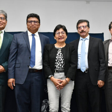 A_Economia_14 Forma BUAP profesionales competentes que orientarán el futuro del país