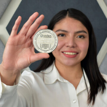 A_PaulinaChamorro Obtiene pasante de Medicina de la BUAP Premio a la Excelencia Académica 2025