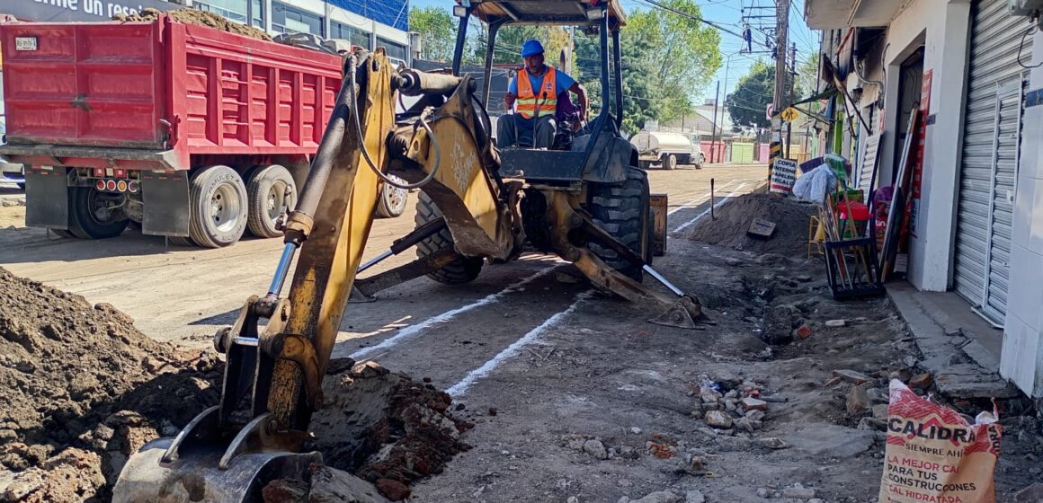 3f884f3c-ba8c-4330-a1c3-1c16ea6b79cd Agua de Puebla realiza la sustitución de la red de agua y drenaje en beneficio de más de 1,500 habitantes de la colonia volcanes