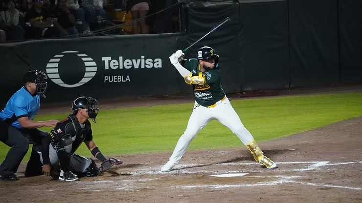 WhatsApp Image 2026-04-30 at 1.39.32 PM Pericos hizo la grande al remontar 7-0 y le gana a Guerreros