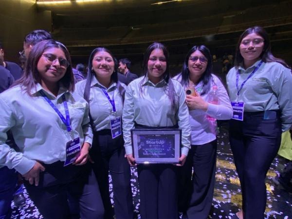 3b79db930b3303a3601230bf121135a6_L Obtienen estudiantes UTH reconocimiento al Mejor Espíritu Emprendedor StartUp 2026