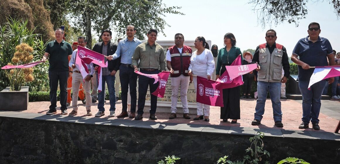 WhatsApp Image 2026-05-06 at 2.50.16 PM Fortalece Omar Muñoz limpieza de canales con entrega de retroexcavadoras en Cuautlancingo