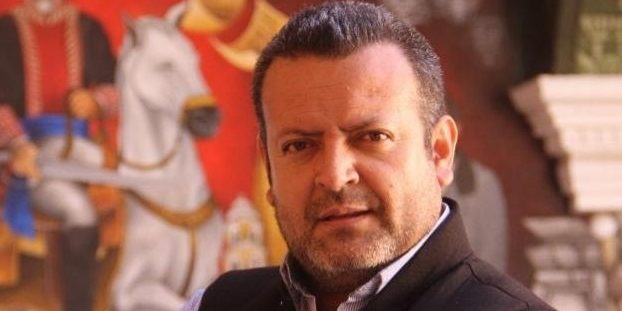 toño-1-1 Quién gana en Acatlán